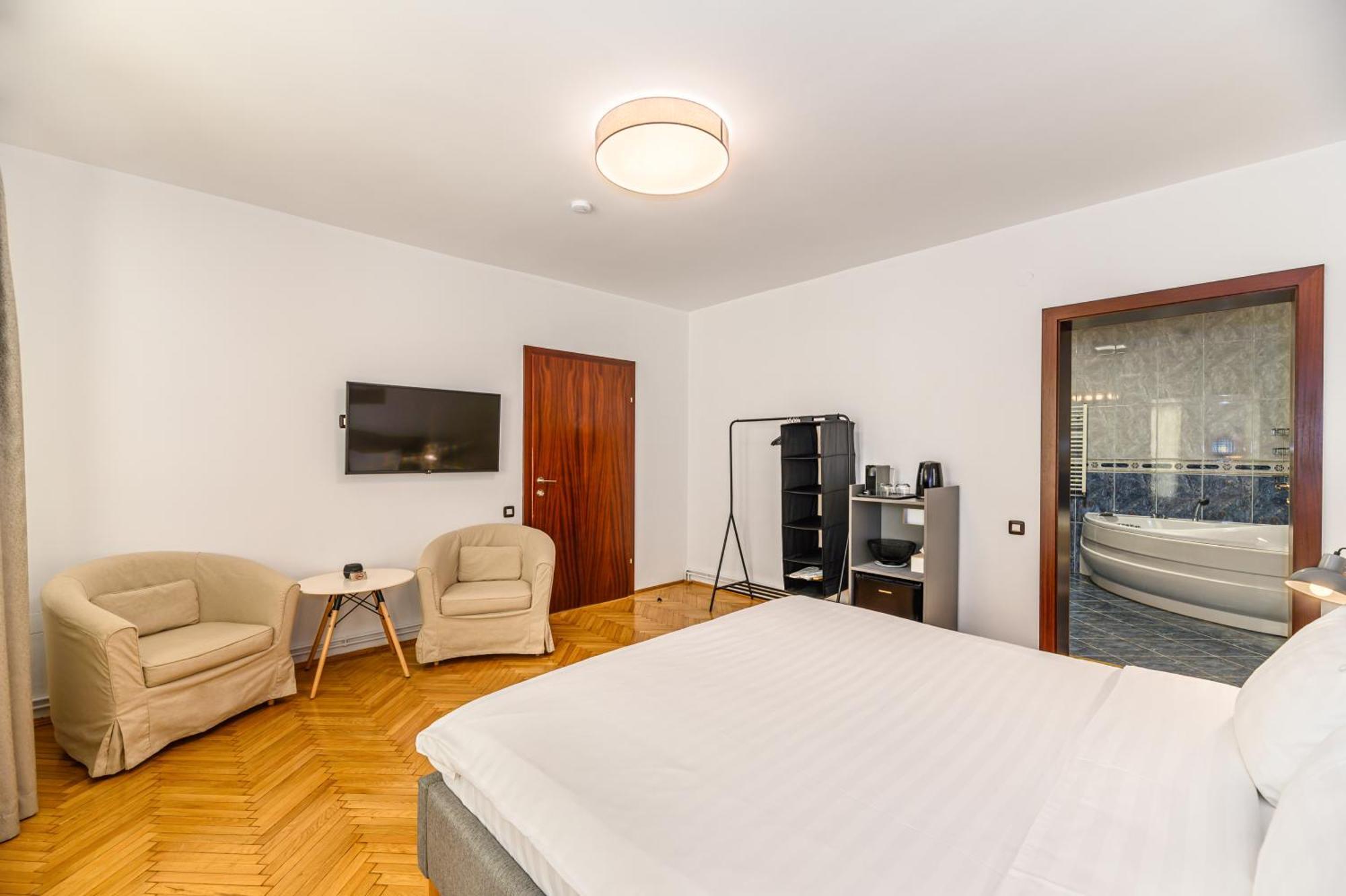 Hotel Cedrus Boutique Braszów Zewnętrze zdjęcie