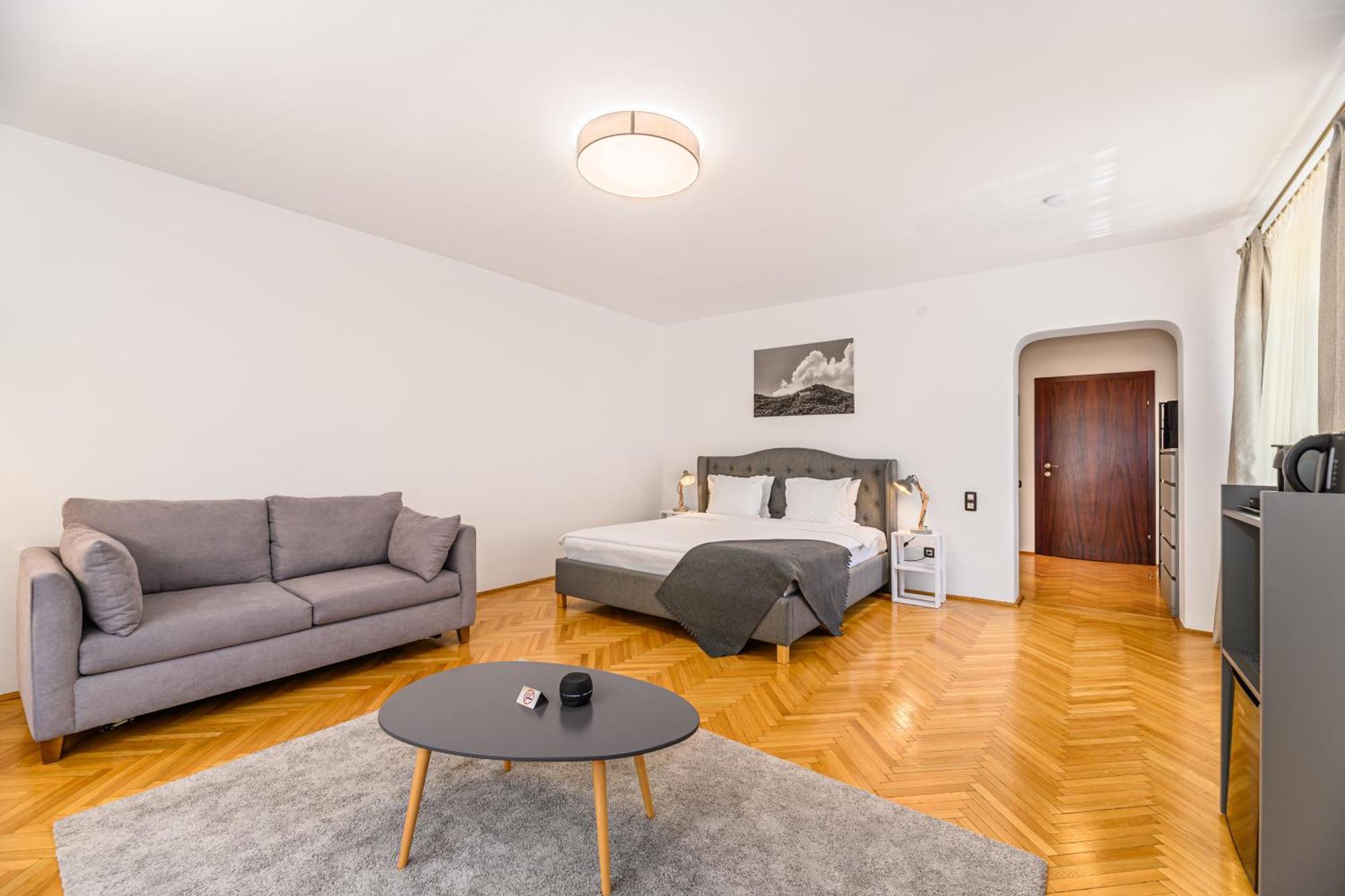 Hotel Cedrus Boutique Braszów Zewnętrze zdjęcie